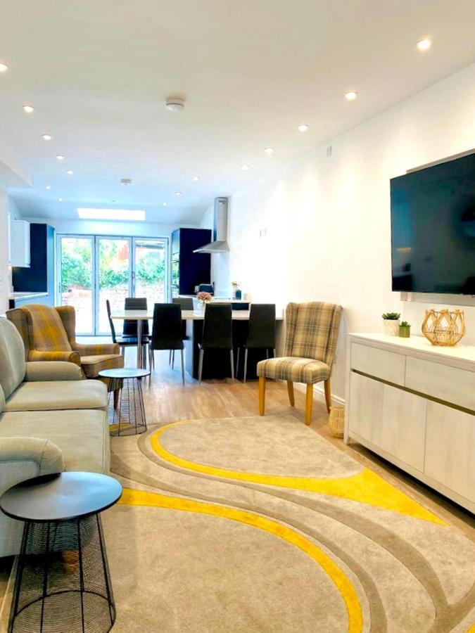 Mode Apartments St Annes Литам Сент Аннс Екстериор снимка