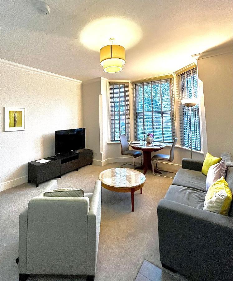 Mode Apartments St Annes Литам Сент Аннс Екстериор снимка