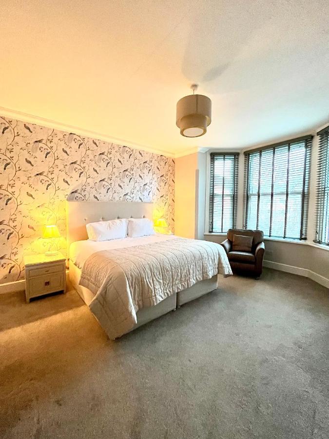 Mode Apartments St Annes Литам Сент Аннс Екстериор снимка