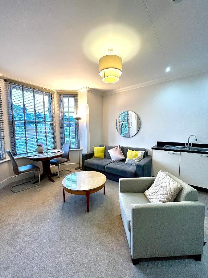 Mode Apartments St Annes Литам Сент Аннс Екстериор снимка