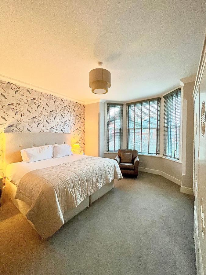Mode Apartments St Annes Литам Сент Аннс Екстериор снимка