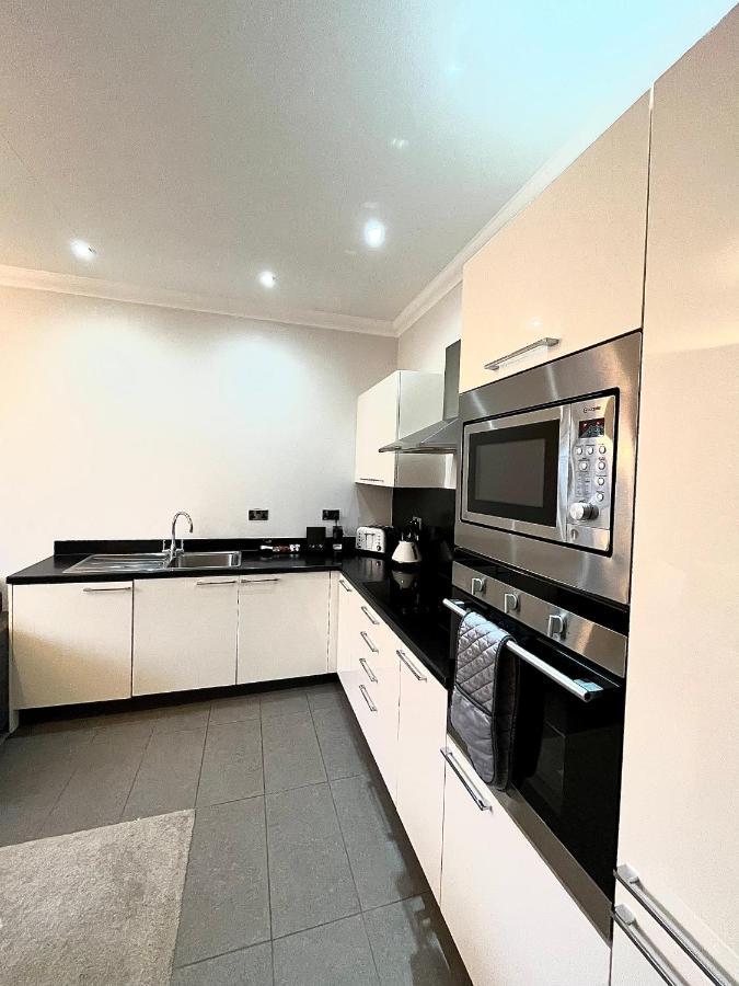 Mode Apartments St Annes Литам Сент Аннс Екстериор снимка
