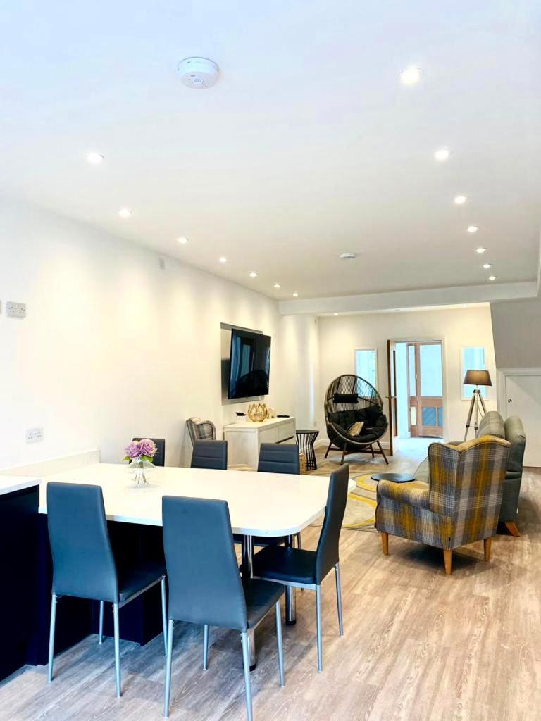 Mode Apartments St Annes Литам Сент Аннс Екстериор снимка