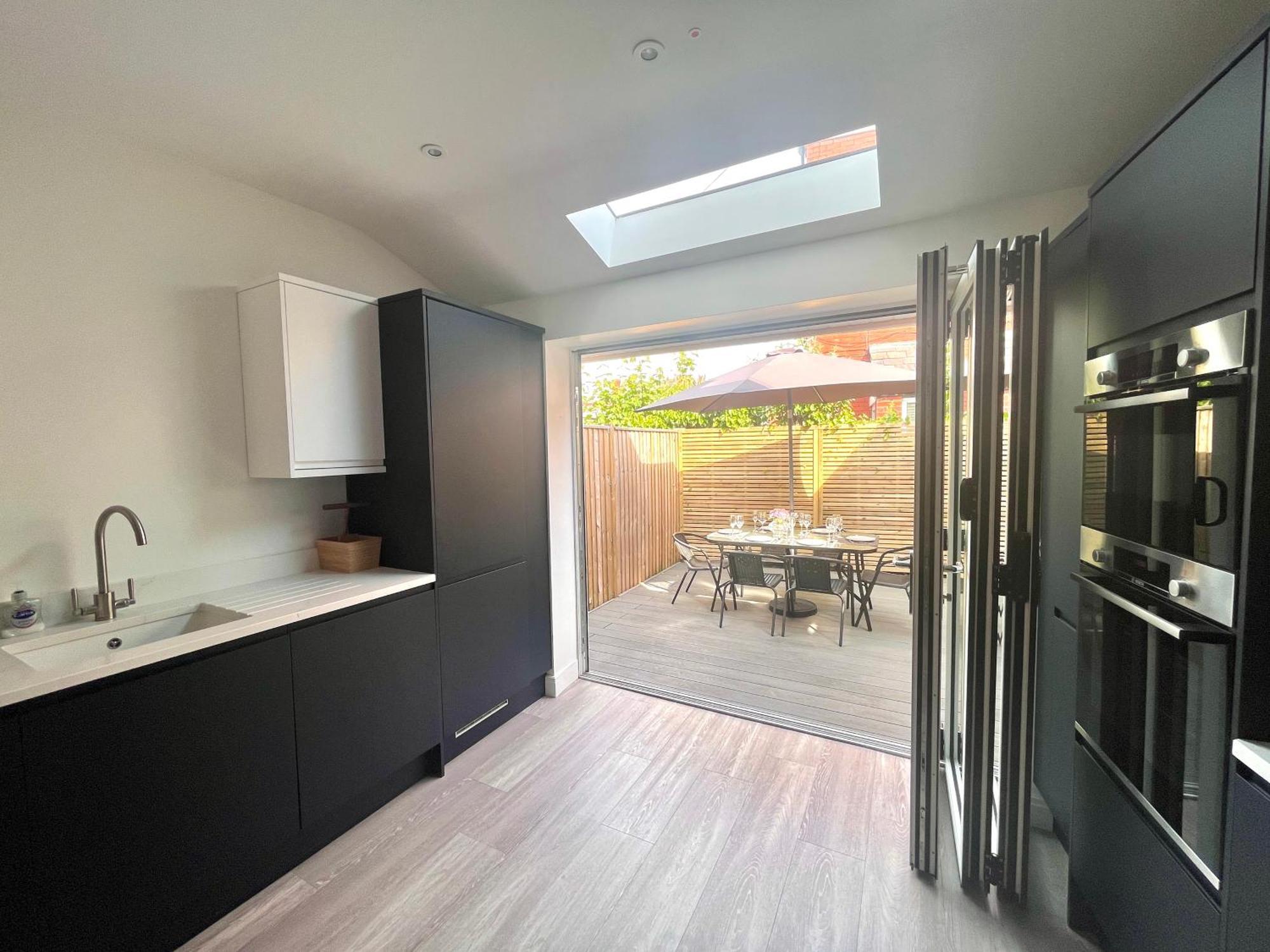 Mode Apartments St Annes Литам Сент Аннс Екстериор снимка